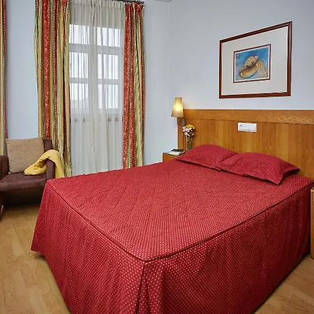 Hotell Salinas 3*