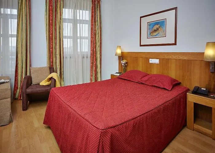 Otel Salinas By Alboi Group 3*